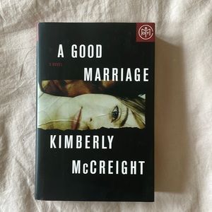 Good Marriage: A Novel - Hardcover
McCreight, Kimberly